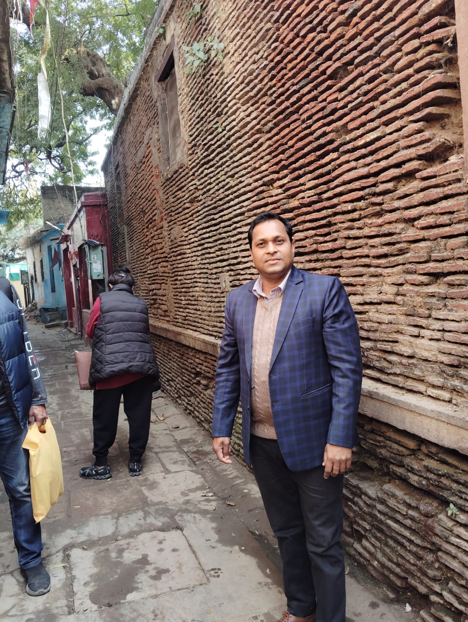 Ranjit Pandey - Banaras Travel Guide